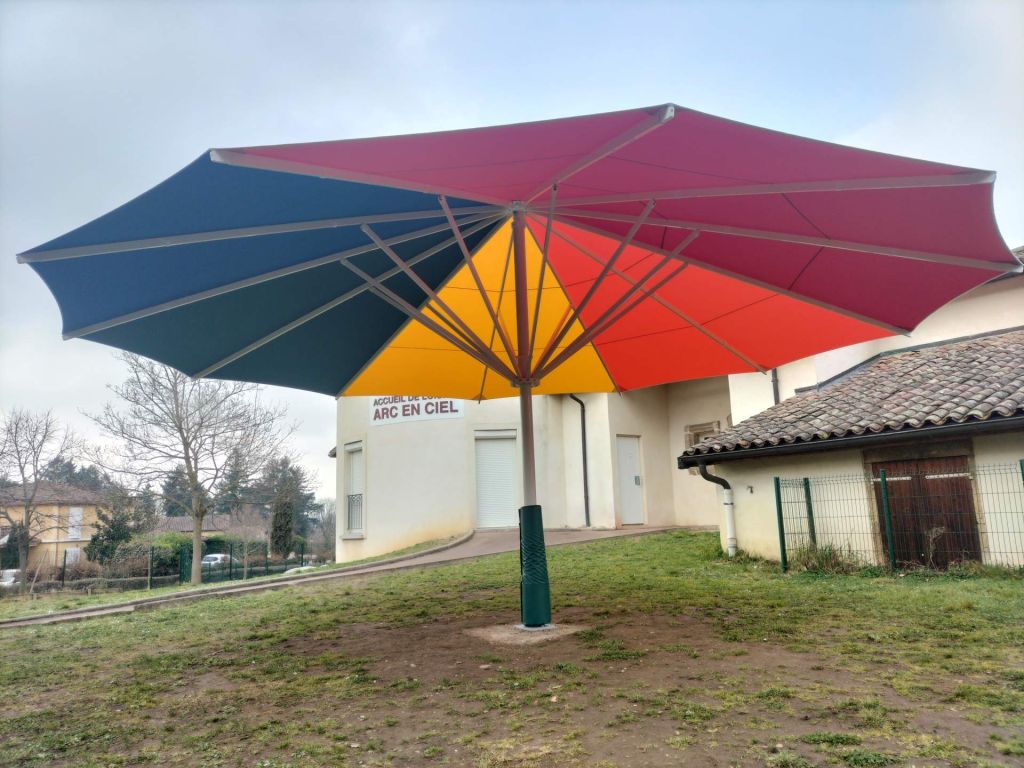 Parasol géant ; parasol pro Ain : parasol bar Ain